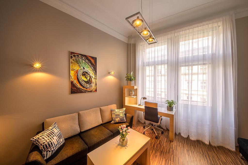 Stylish Apartment In Old Town Praag Buitenkant foto