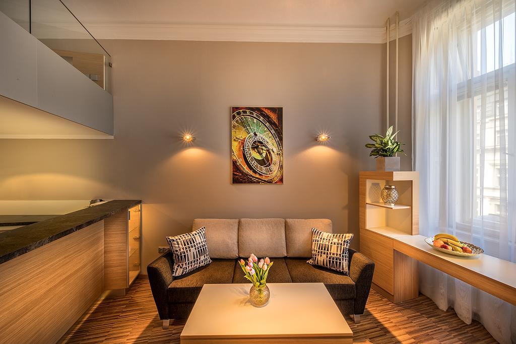 Stylish Apartment In Old Town Praag Buitenkant foto